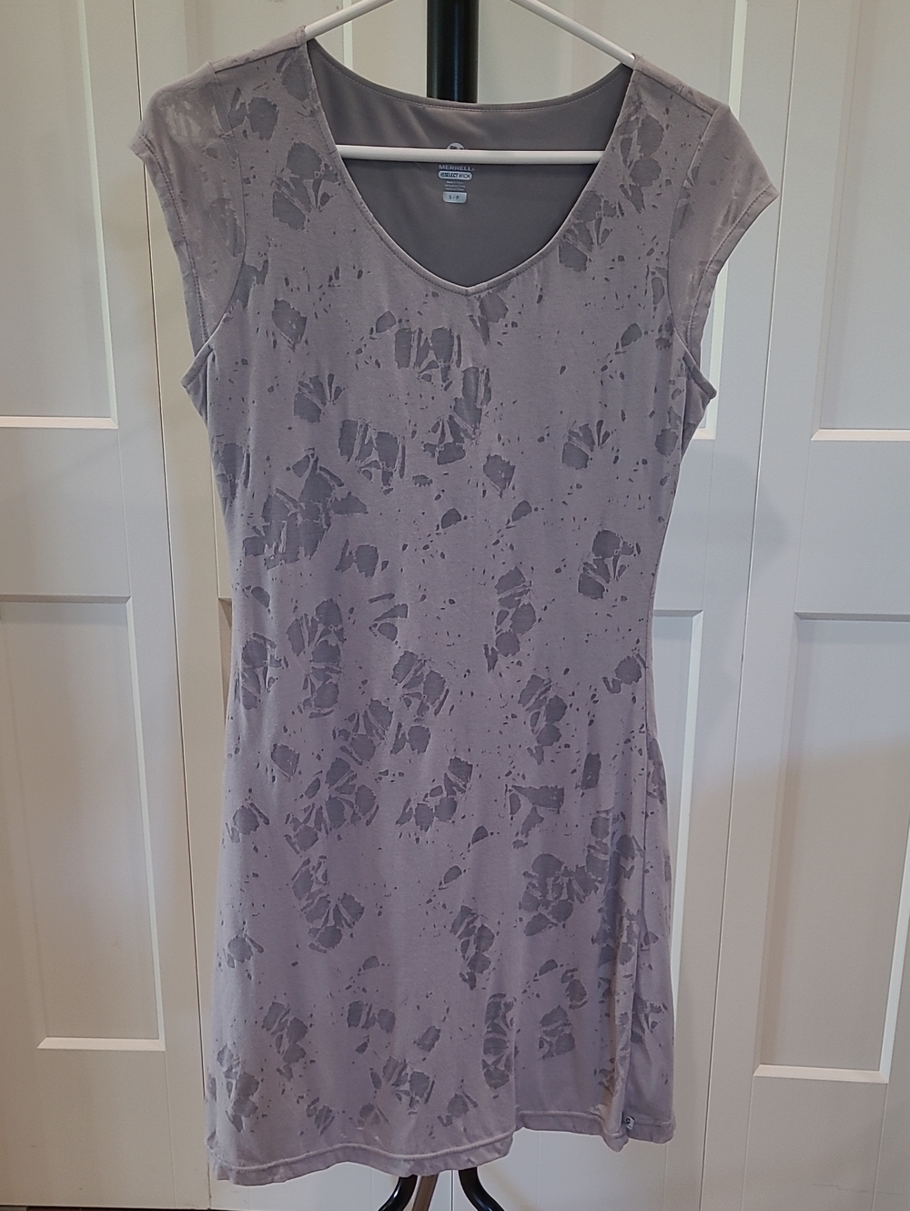 MERRELL Light Gray Cap Sleeve V-Neck Mini Dress